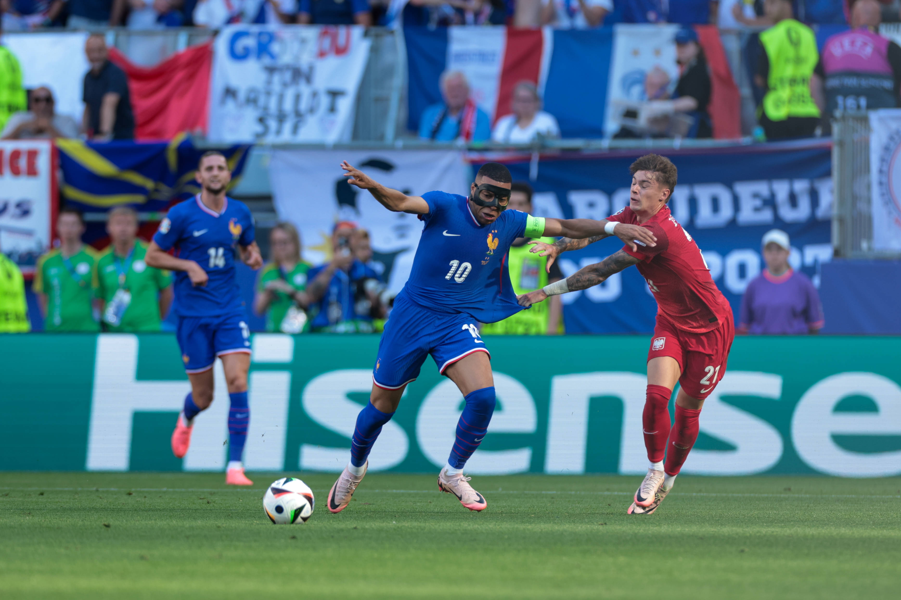 开云体育-包含澳大利亚队不断突破！，姆巴佩连续七场比赛得分超过重要助攻上演精彩一战的词条