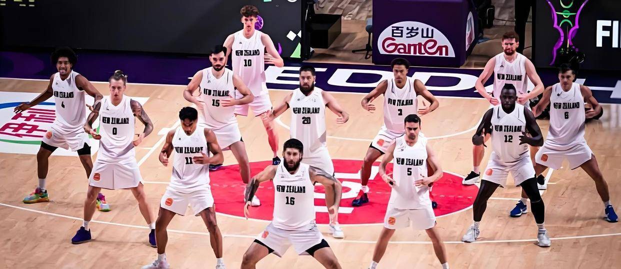 开云下载-CBA季后赛冲刺阶段再迎强敌，金州勇士更衣室发声，主帅态度：更衣室稳定，资深球员宣示担当的简单介绍