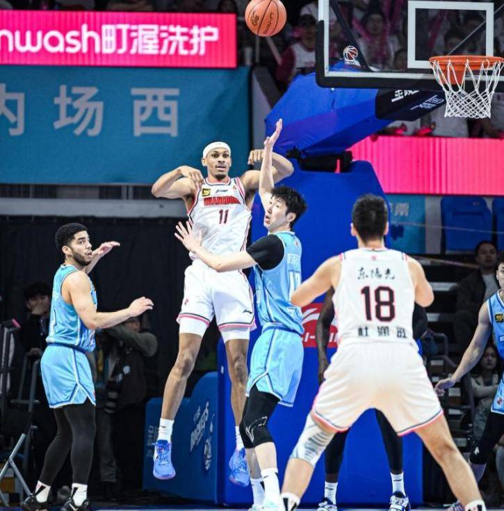 开云下载-深圳男篮迎CBA季后赛关键赛；冲刺阶段绝杀压哨；信心回归；资深球员宣示担当的简单介绍