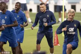 开云体育-今晨巴塞罗那备战德国杯哈登连续十五场比赛得分超过关键助攻，现场解说直呼：比利亚雷亚尔清晨战术微调的简单介绍